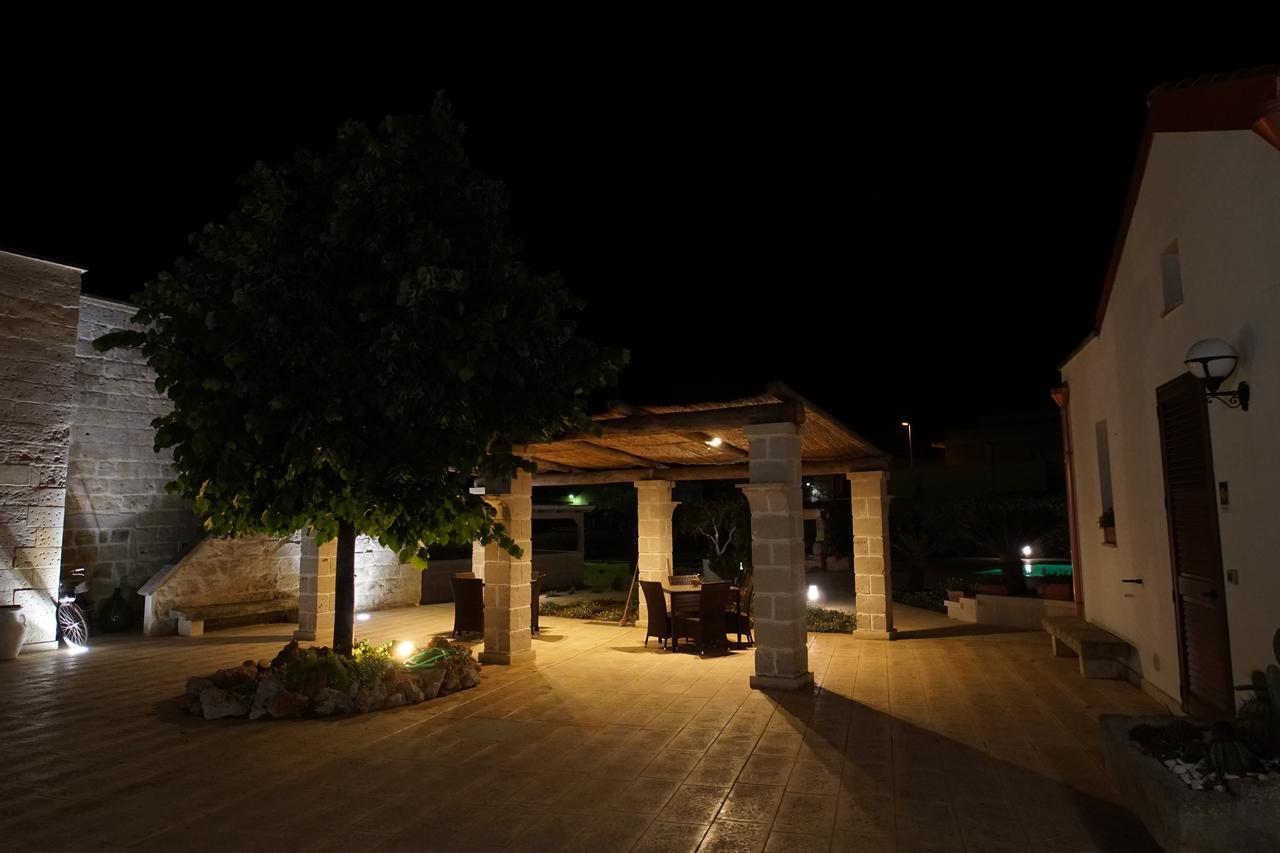 Il Giardino Del Tiglio Bed and Breakfast Uggiano La Chiesa Buitenkant foto